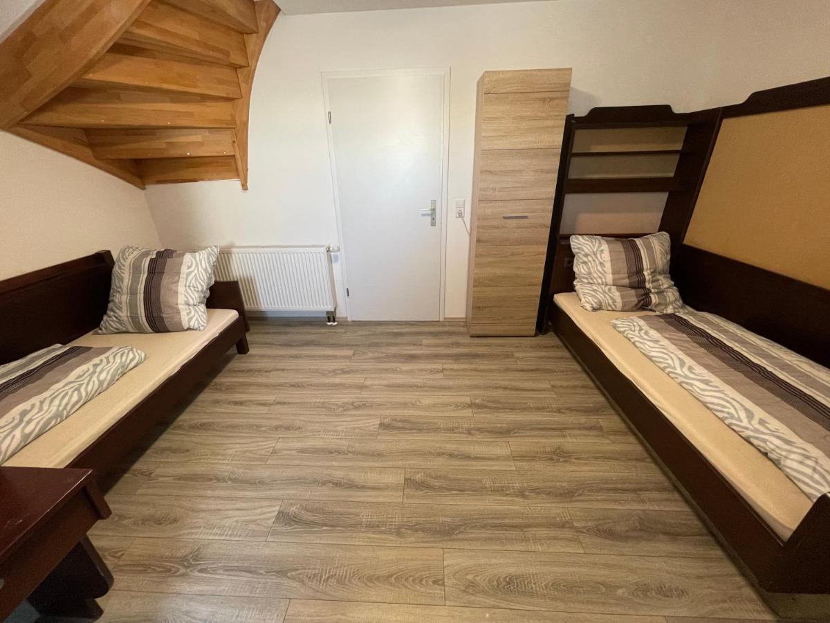 Einstein Apartment *