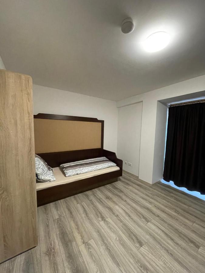 Einstein Apartment *